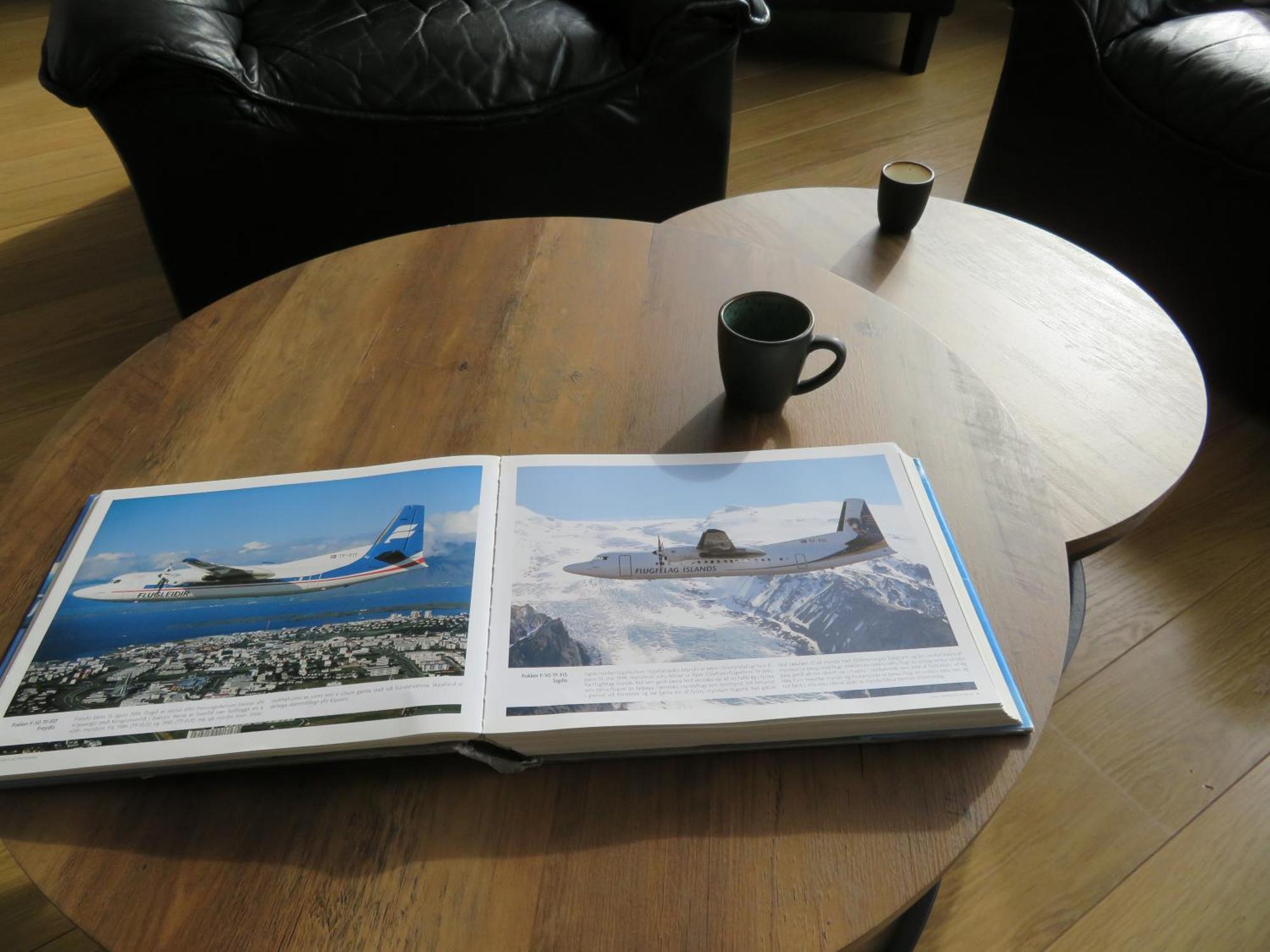 Old Airline Guesthouse Хофн Экстерьер фото